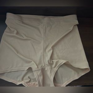 Maidenform shapewear
